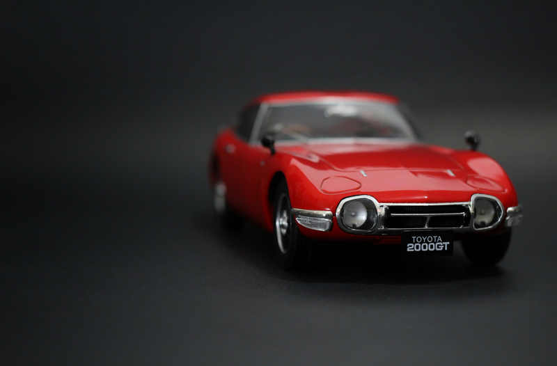 Illustration for article titled Car Week: 1/18 Triple9 Toyota 2000 GT